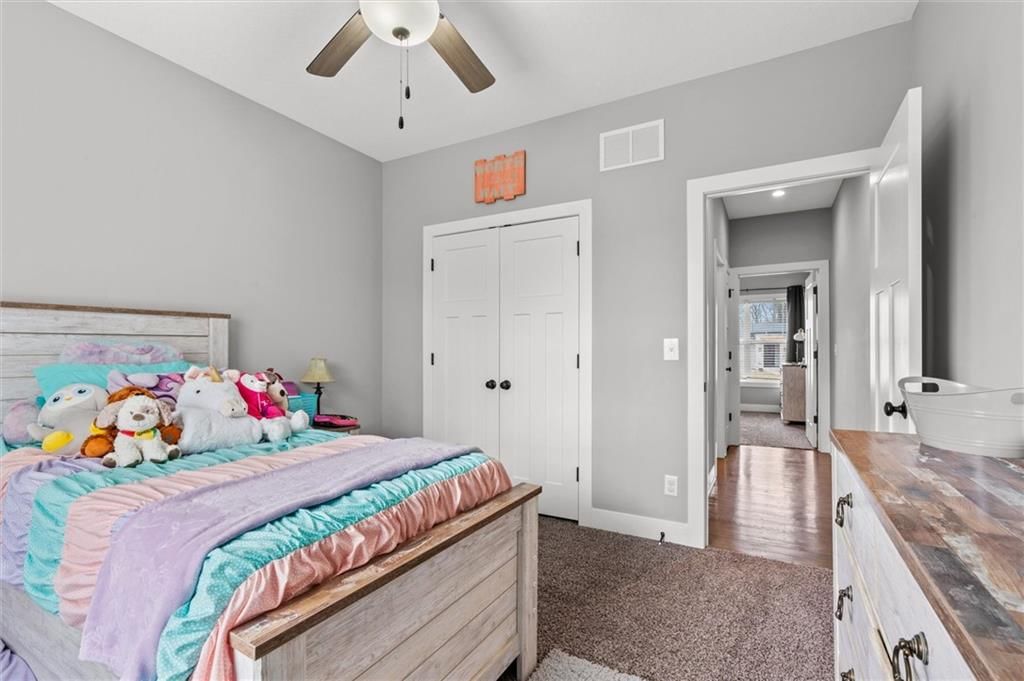 901 FOXGLOVE Lane — photo 35