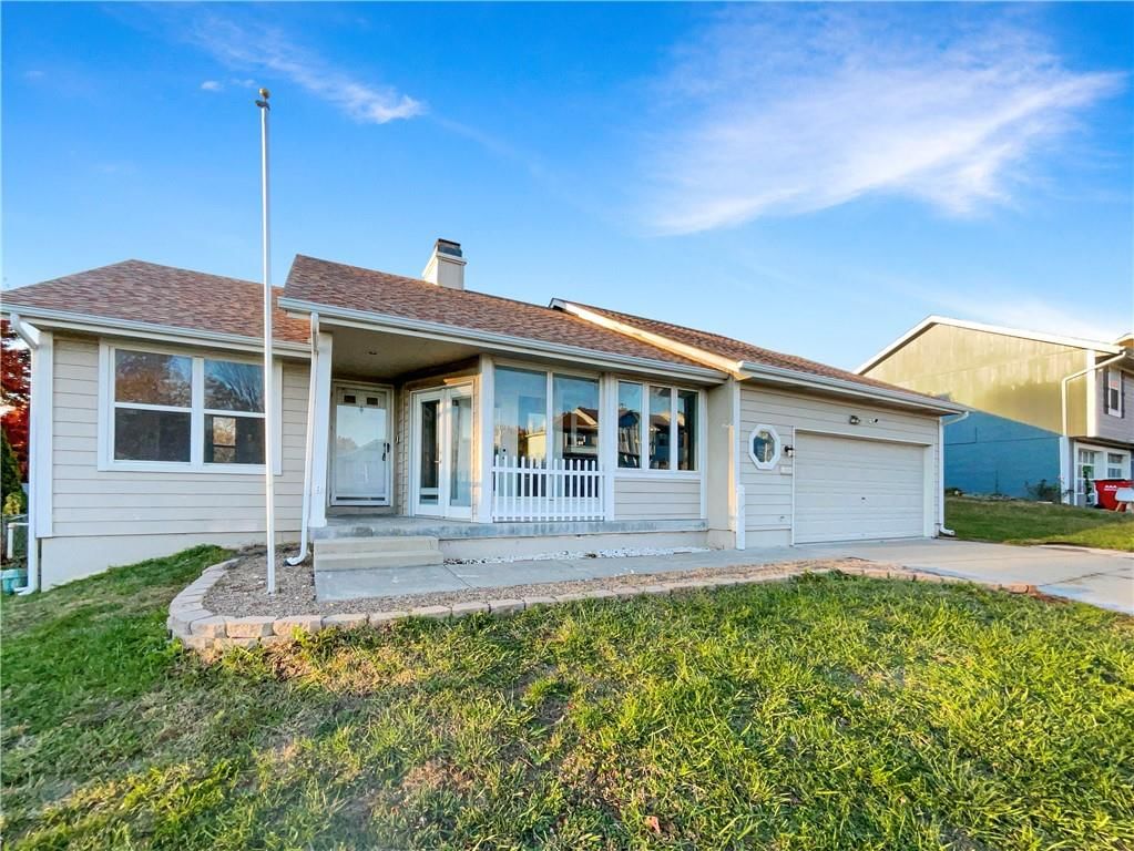 18806 E Manor Drive — photo 9