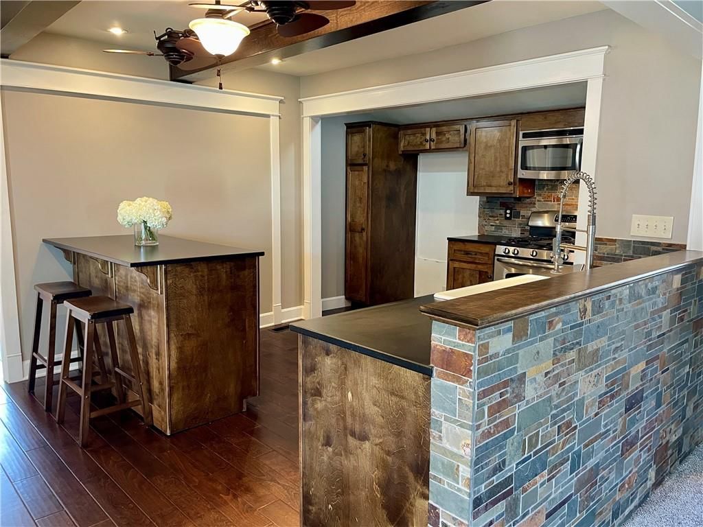 804 N Walker Lane — photo 3