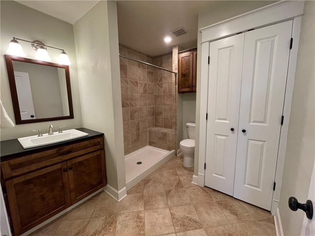 804 N Walker Lane — photo 8