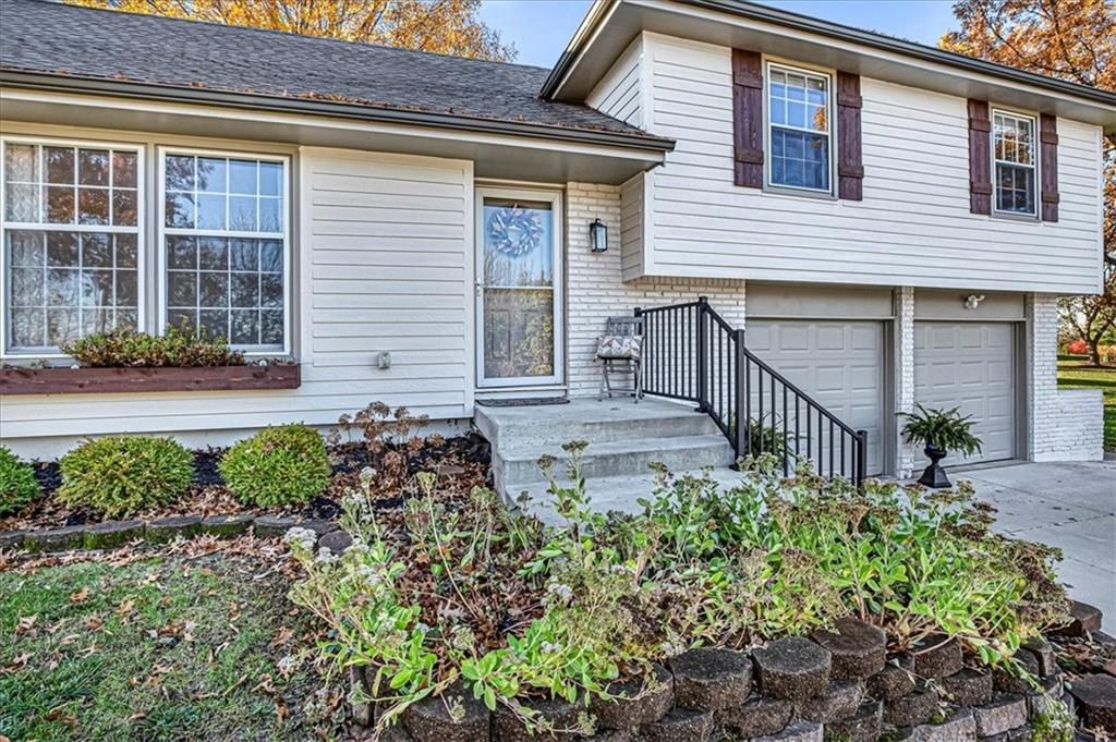 7585 W 183rd Street — photo 33