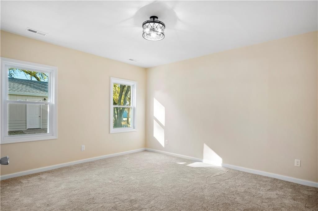314 S Sycamore Street E — photo 14