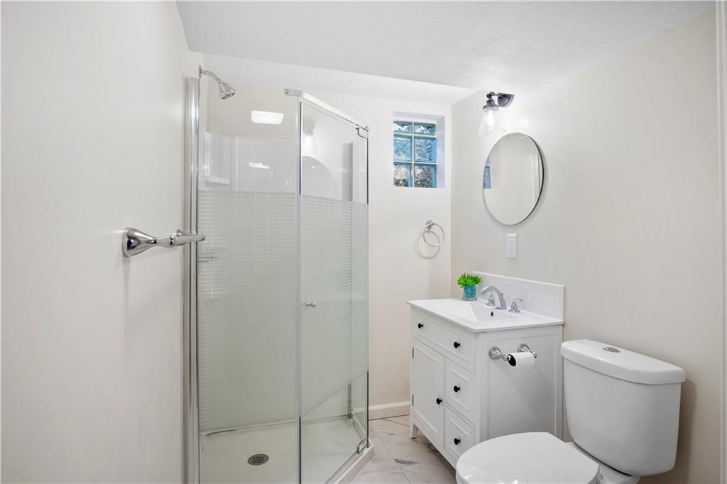 314 S Sycamore Street E — photo 25