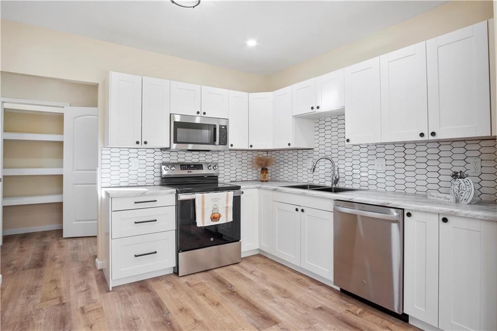 314 S Sycamore Street E — photo 8