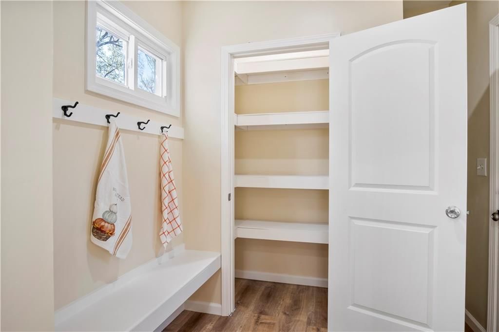 314 S Sycamore Street E — photo 10