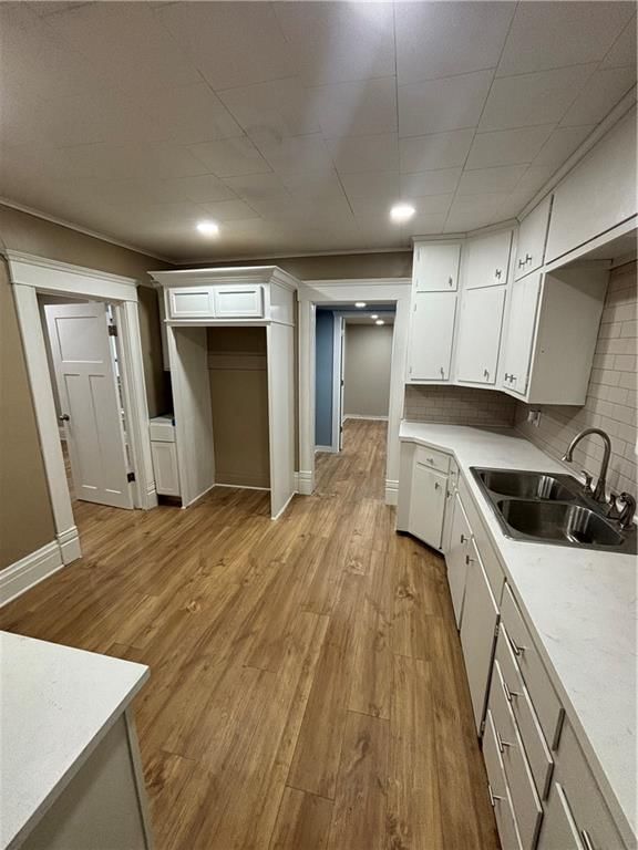 2527 Clark Avenue — photo 7