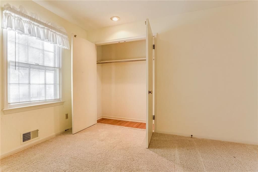 5436 NW 70th Street — photo 13