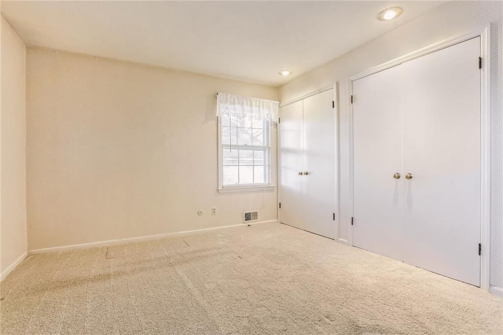 5436 NW 70th Street — photo 16