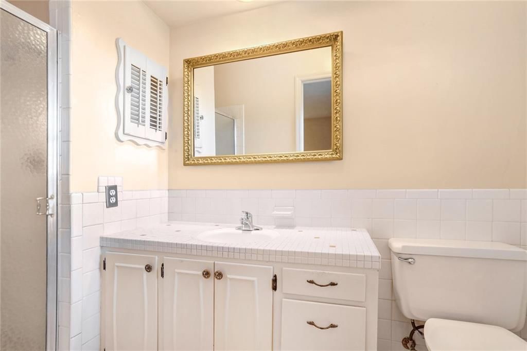 5436 NW 70th Street — photo 18