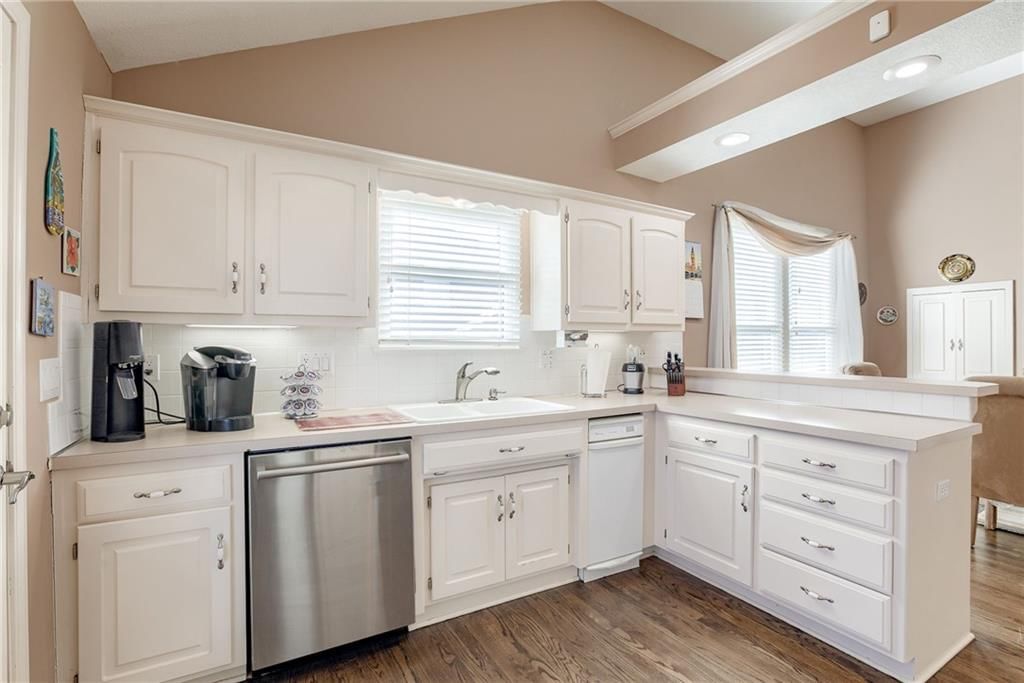 907 Trailway Drive — photo 8