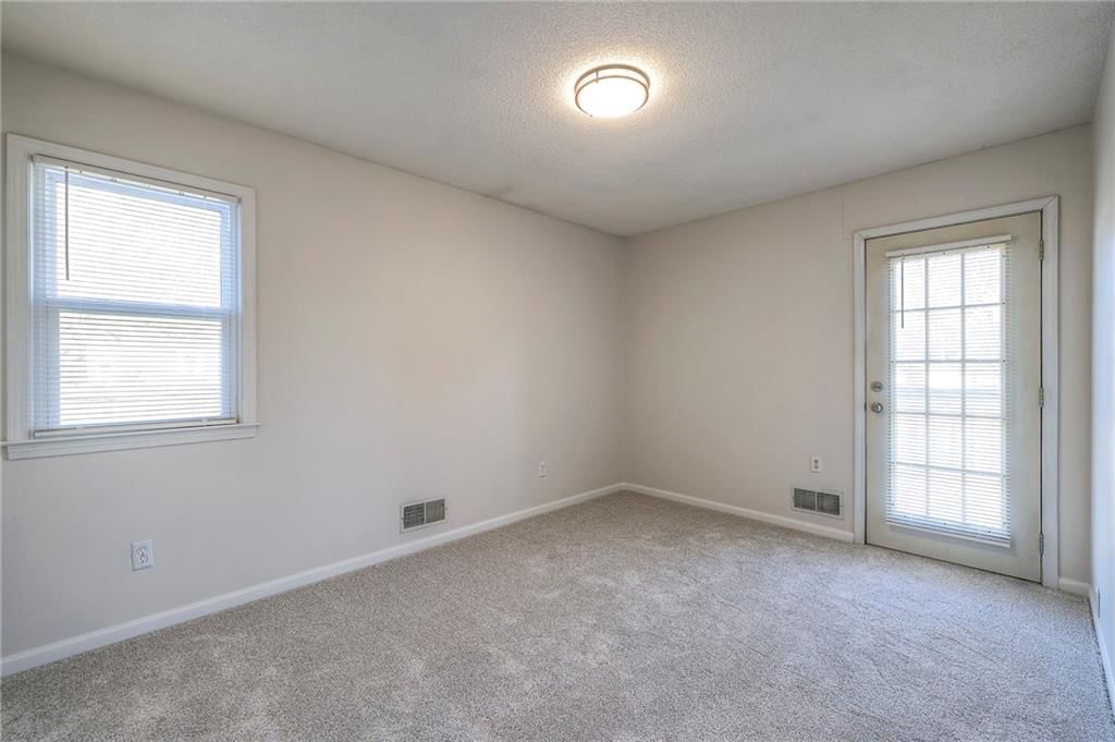 8211 Grandview Street — photo 21