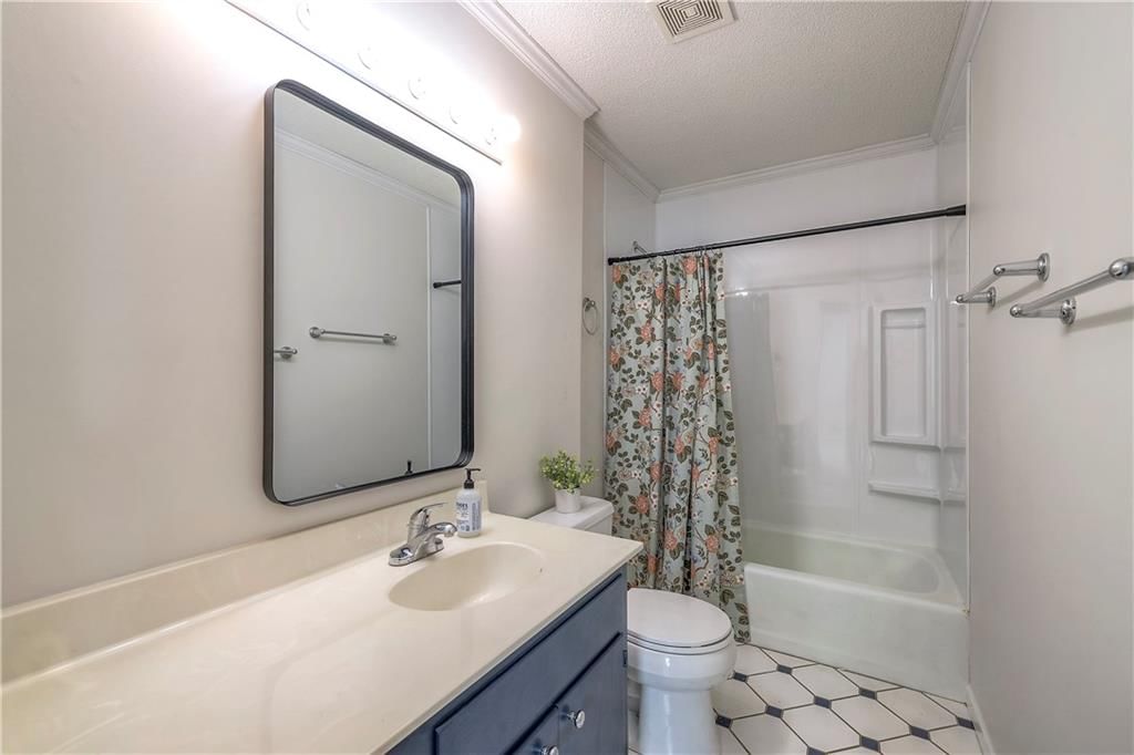 8211 Grandview Street — photo 23