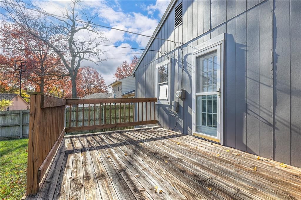 8211 Grandview Street — photo 33
