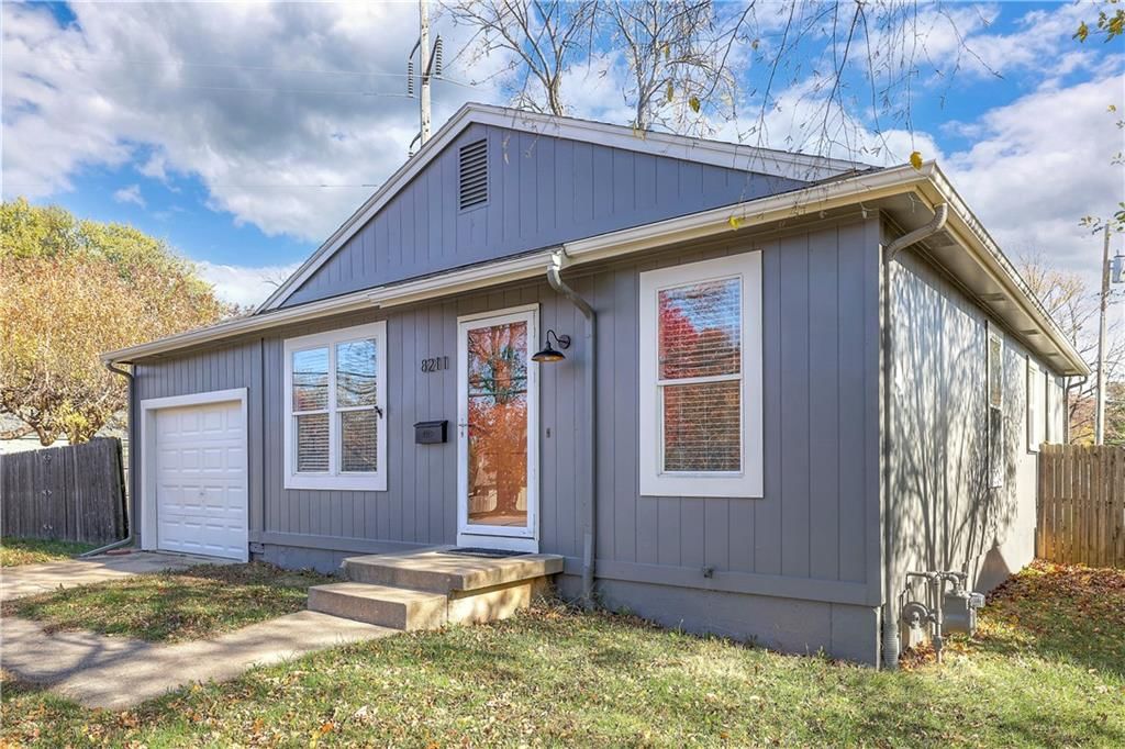 8211 Grandview Street — photo 35