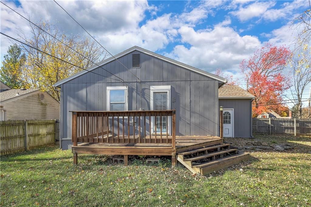 8211 Grandview Street — photo 36