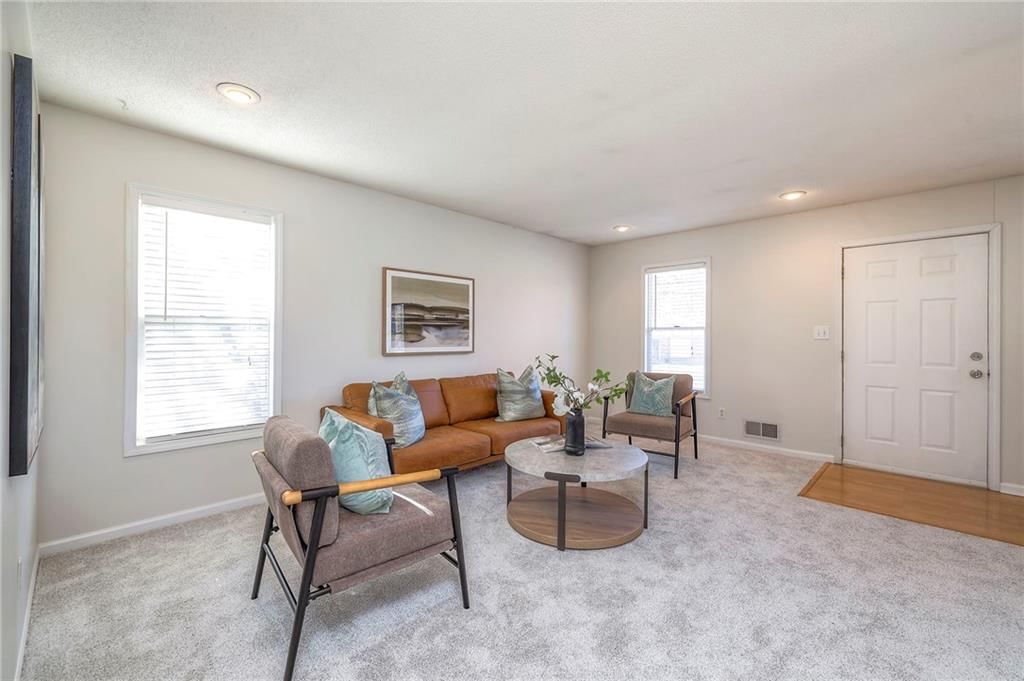8211 Grandview Street — photo 5