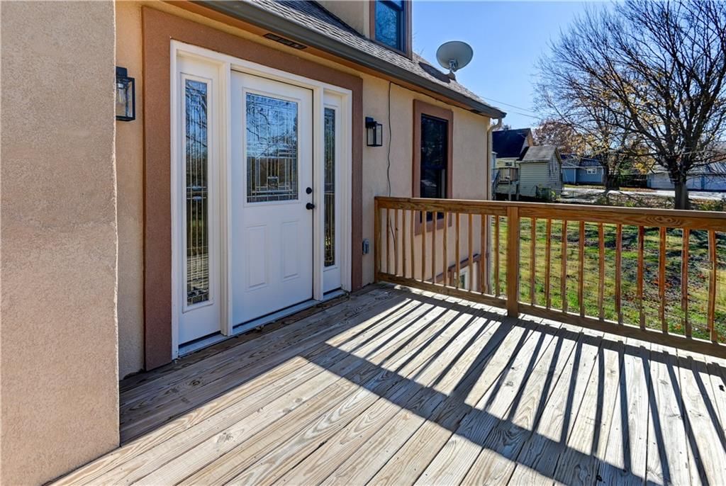 2326 Harvard Avenue — photo 46