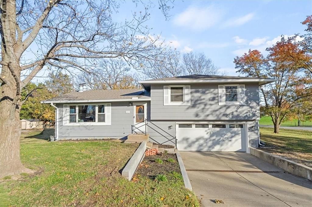 101 Maple Terrace, Wellsville, KS