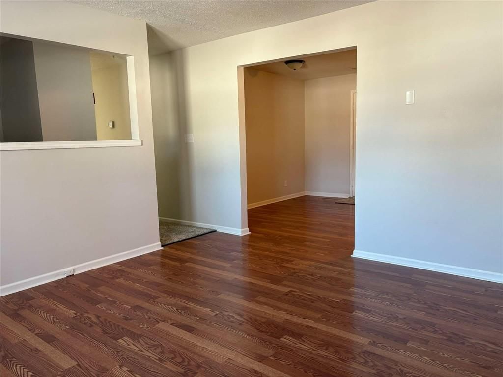 2904 Robin Lane — photo 4