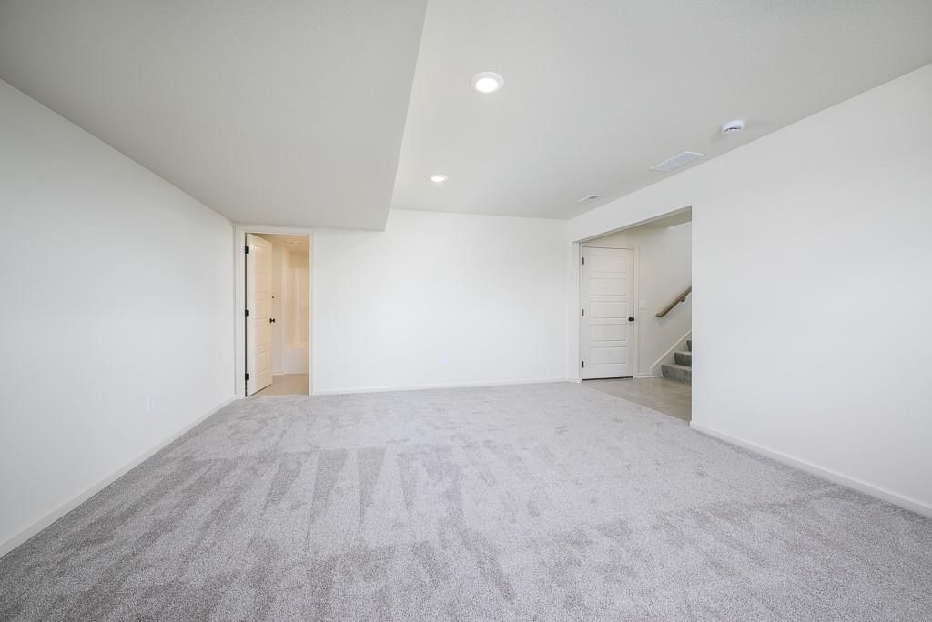 11150 Nogard Avenue — photo 23