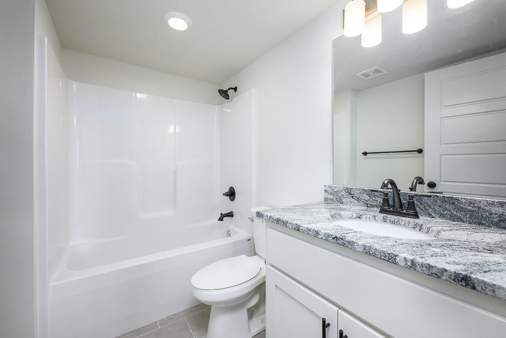 11150 Nogard Avenue — photo 24
