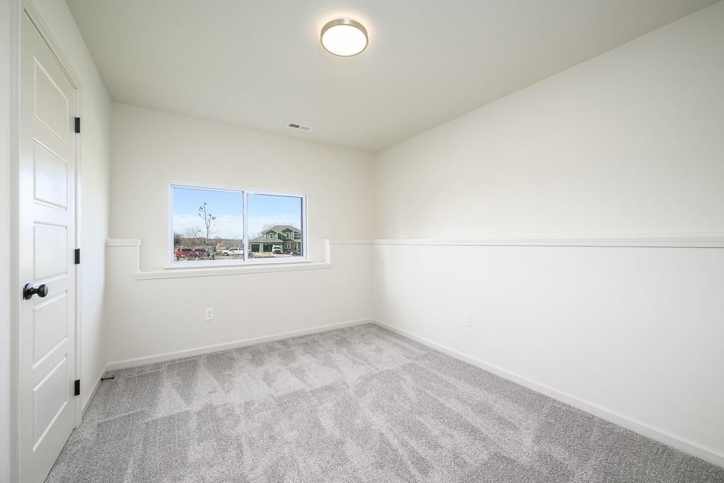 11150 Nogard Avenue — photo 25