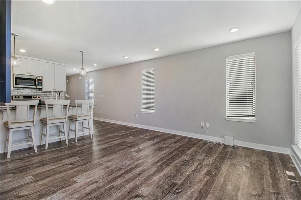 8815 SW 8th Street — photo 6