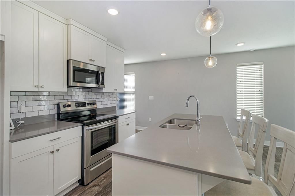 8815 SW 8th Street — photo 9