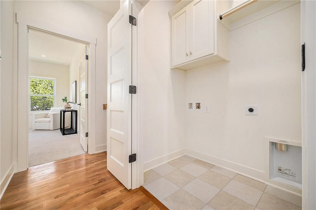51 E 36th Street — photo 16