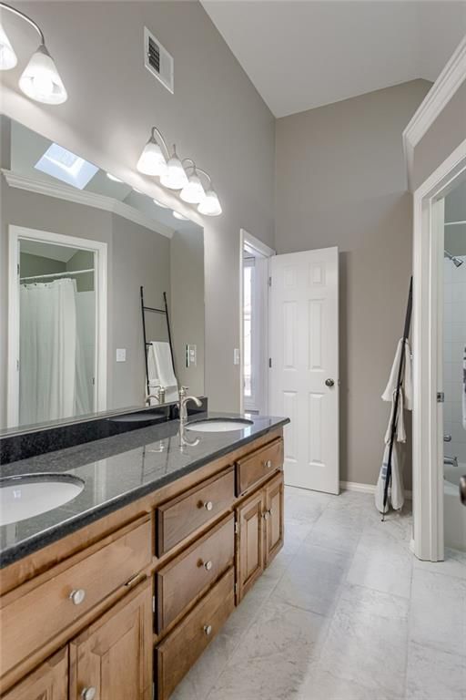 9009 N Hunter Avenue — photo 37