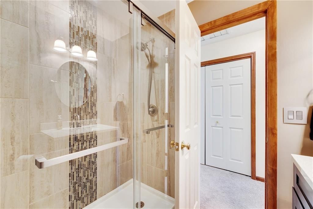 5213 NE Holiday Drive — photo 17
