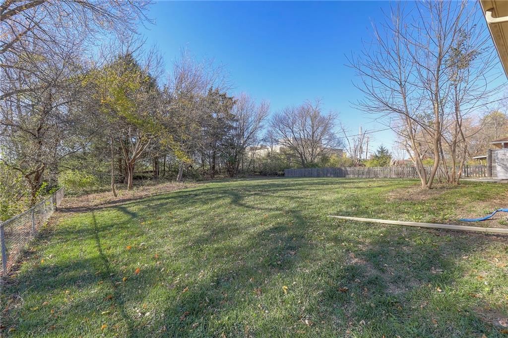 508 S Forrest Avenue — photo 30