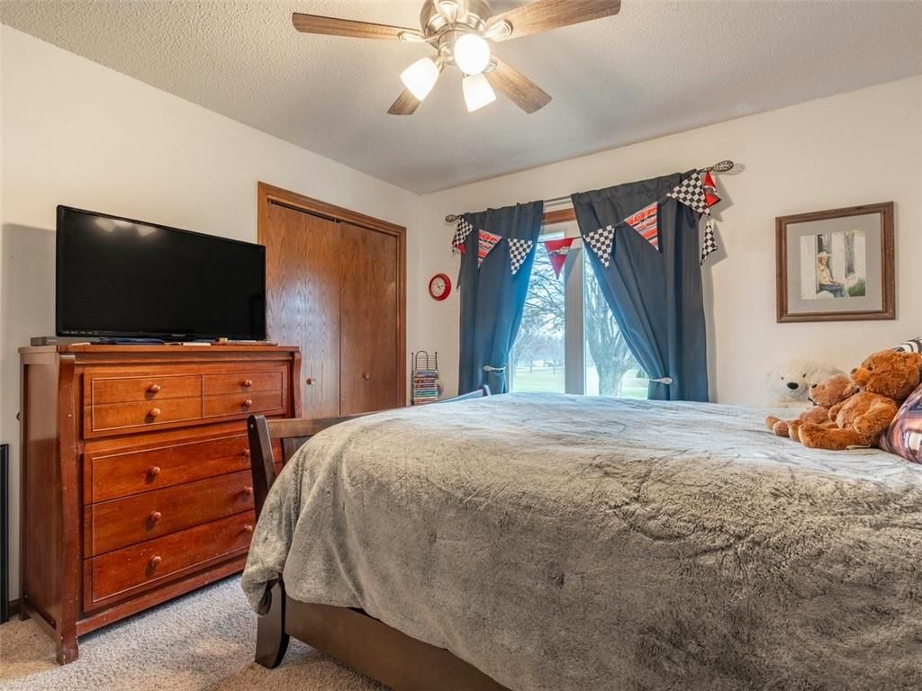 7020 SE Summit Drive — photo 18