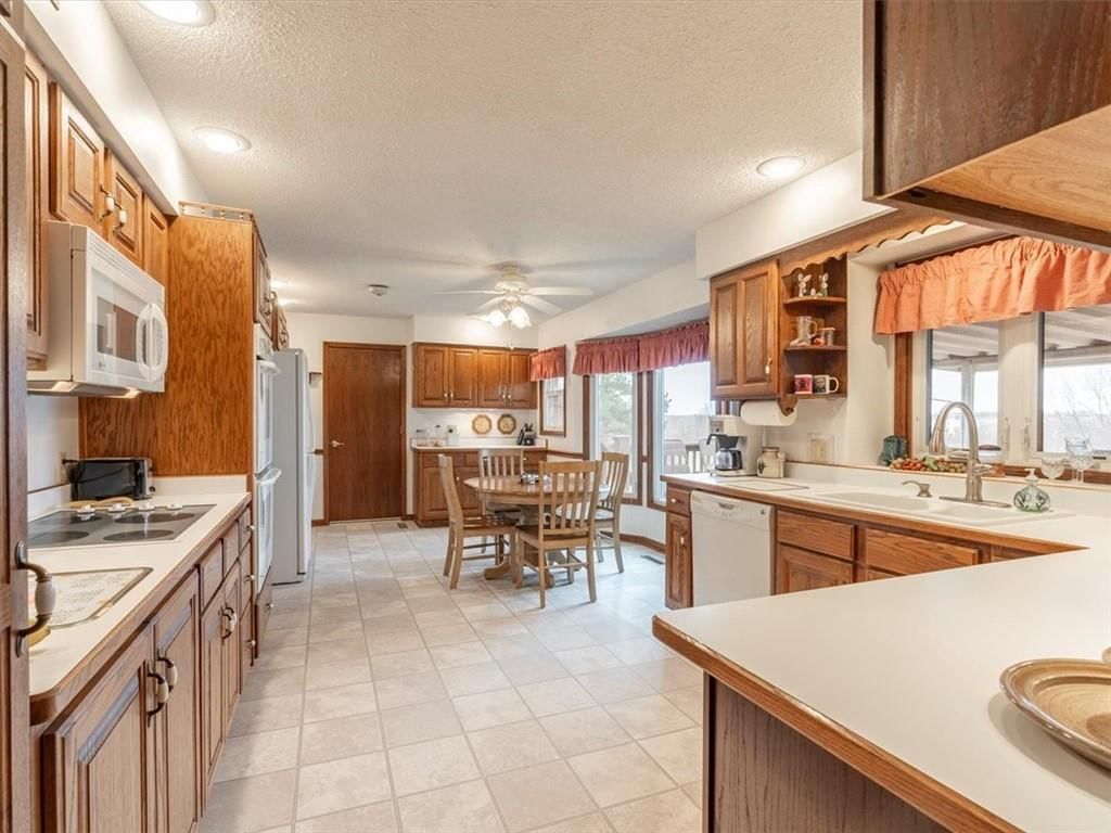 7020 SE Summit Drive — photo 8