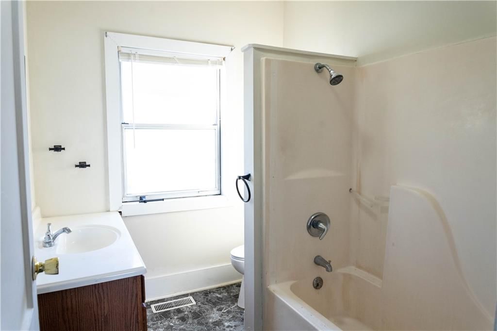 28 E Yerby Street — photo 11