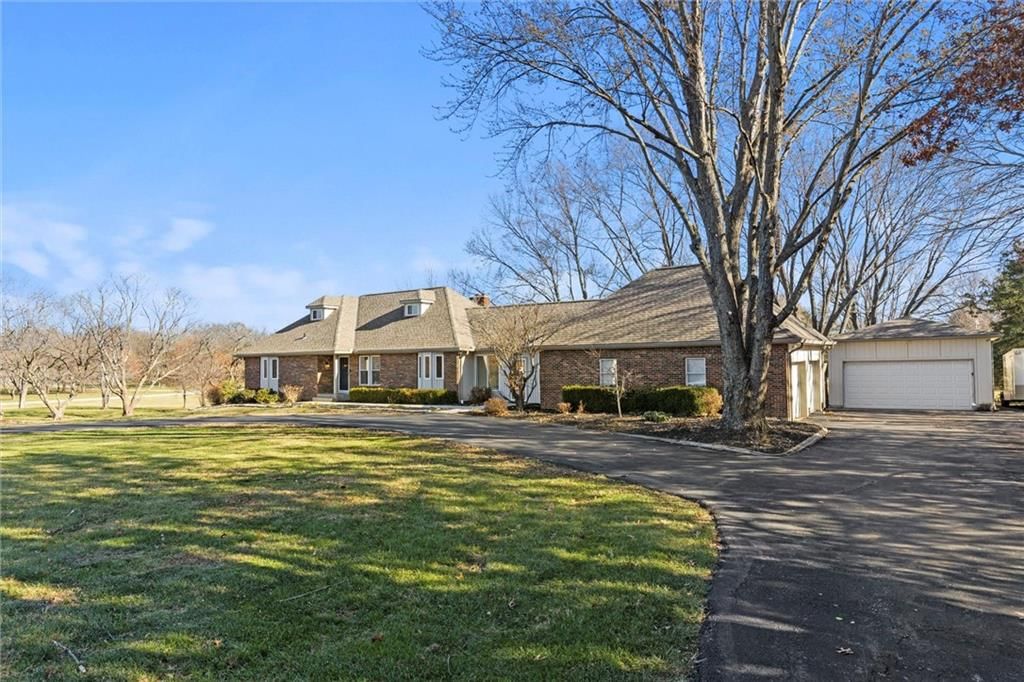 901 Char Don Avenue — photo 3