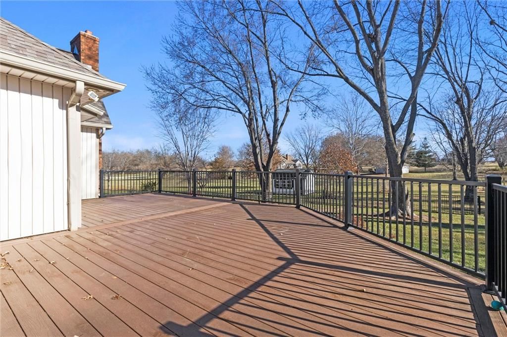901 Char Don Avenue — photo 32