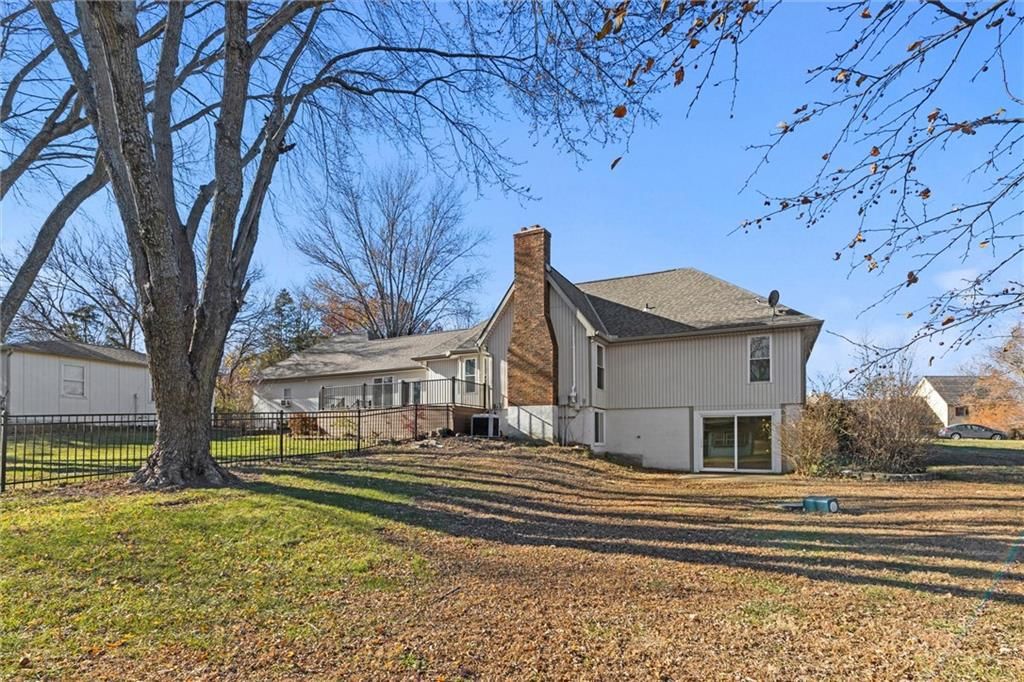 901 Char Don Avenue — photo 35