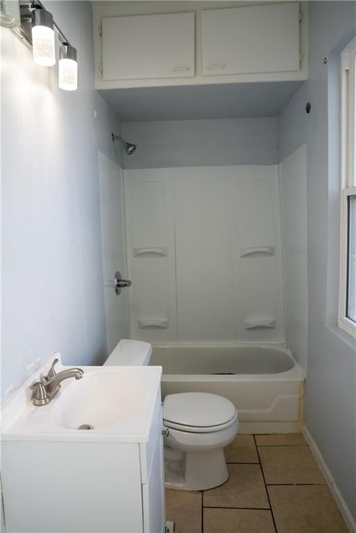 825 S Delaware Street — photo 9