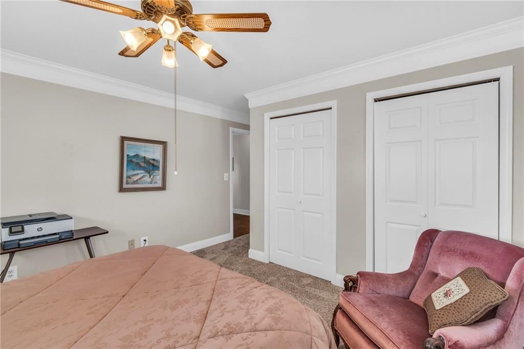 908 S Chestnut Street — photo 25
