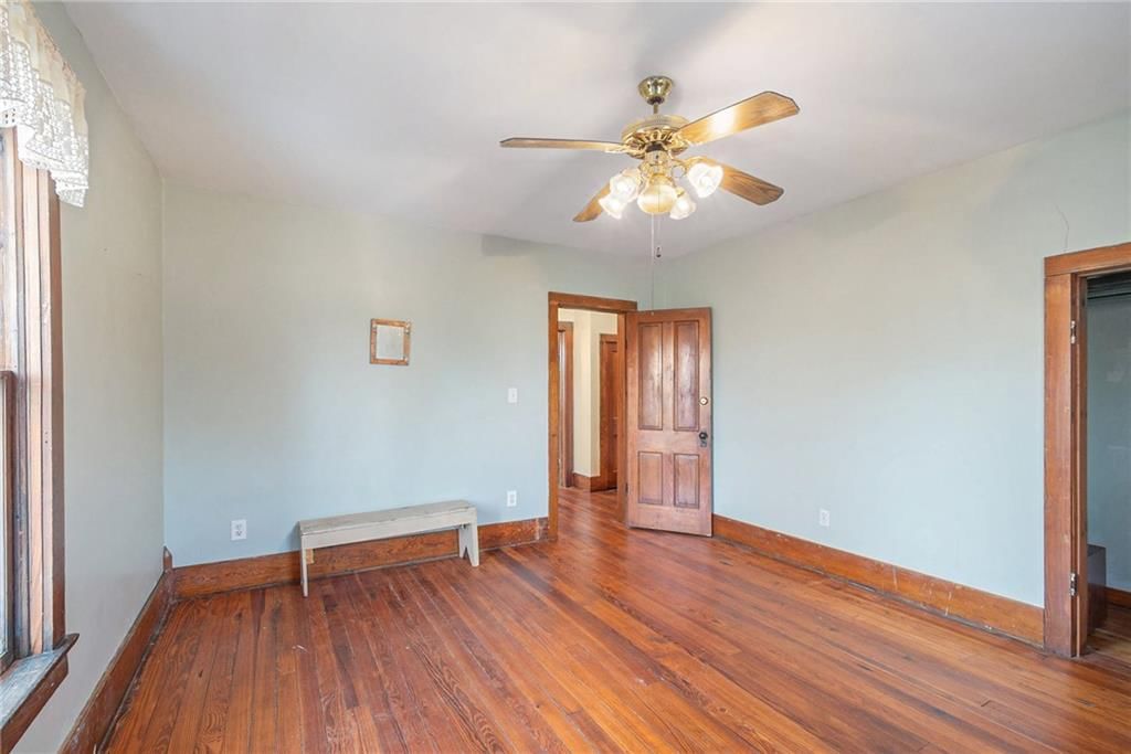 609 Jersey Street — photo 17