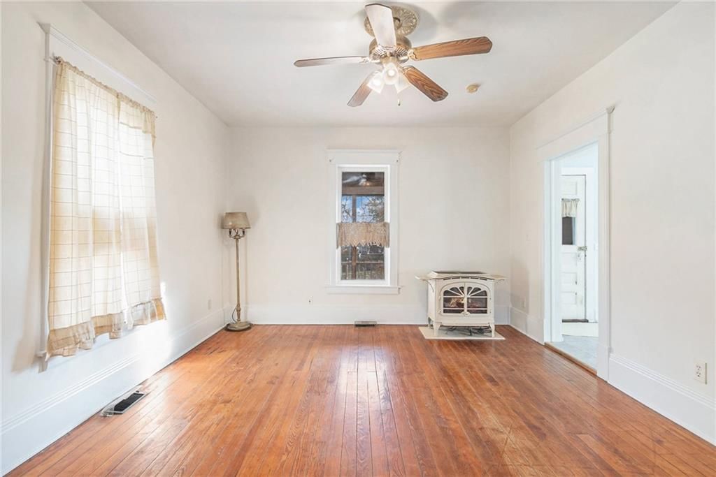 609 Jersey Street — photo 8