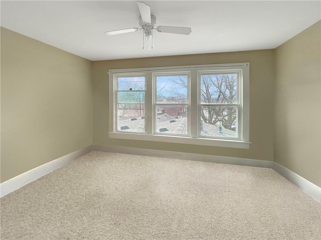 2100 N Elm Street — photo 11