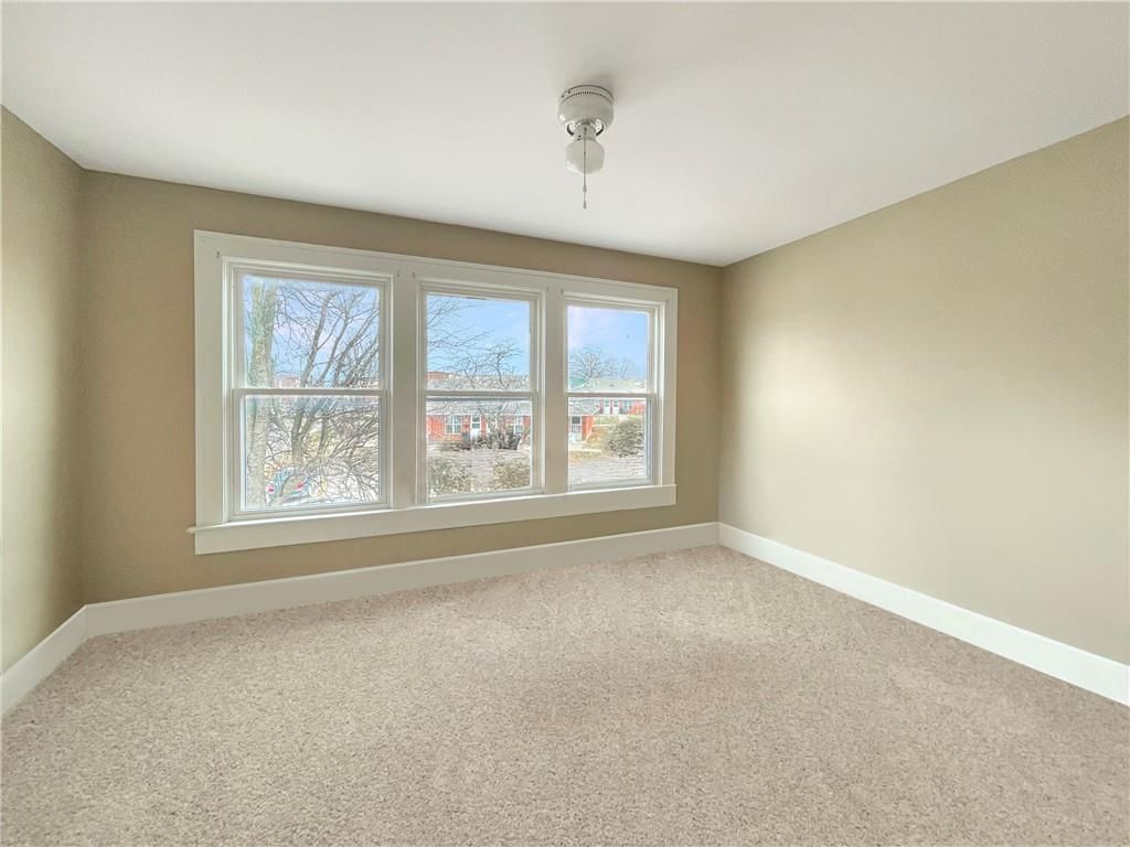 2100 N Elm Street — photo 12