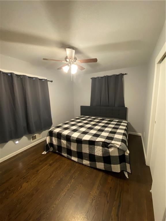 407 S Hocker Avenue — photo 4