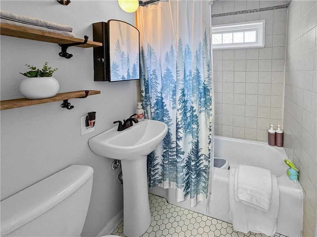4410 S Lane Street — photo 9