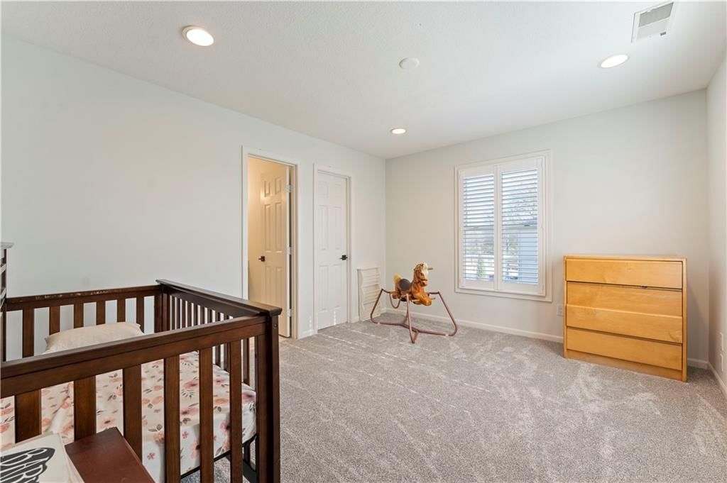 200 SE Hackamore Drive — photo 38