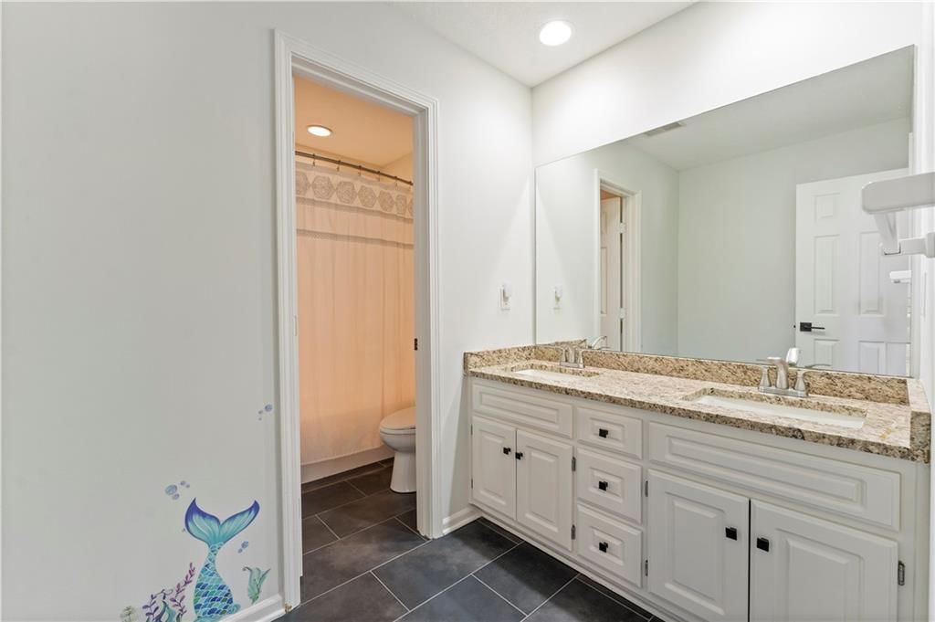 200 SE Hackamore Drive — photo 44