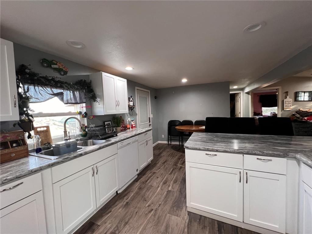 10611 Jesse James Road — photo 11