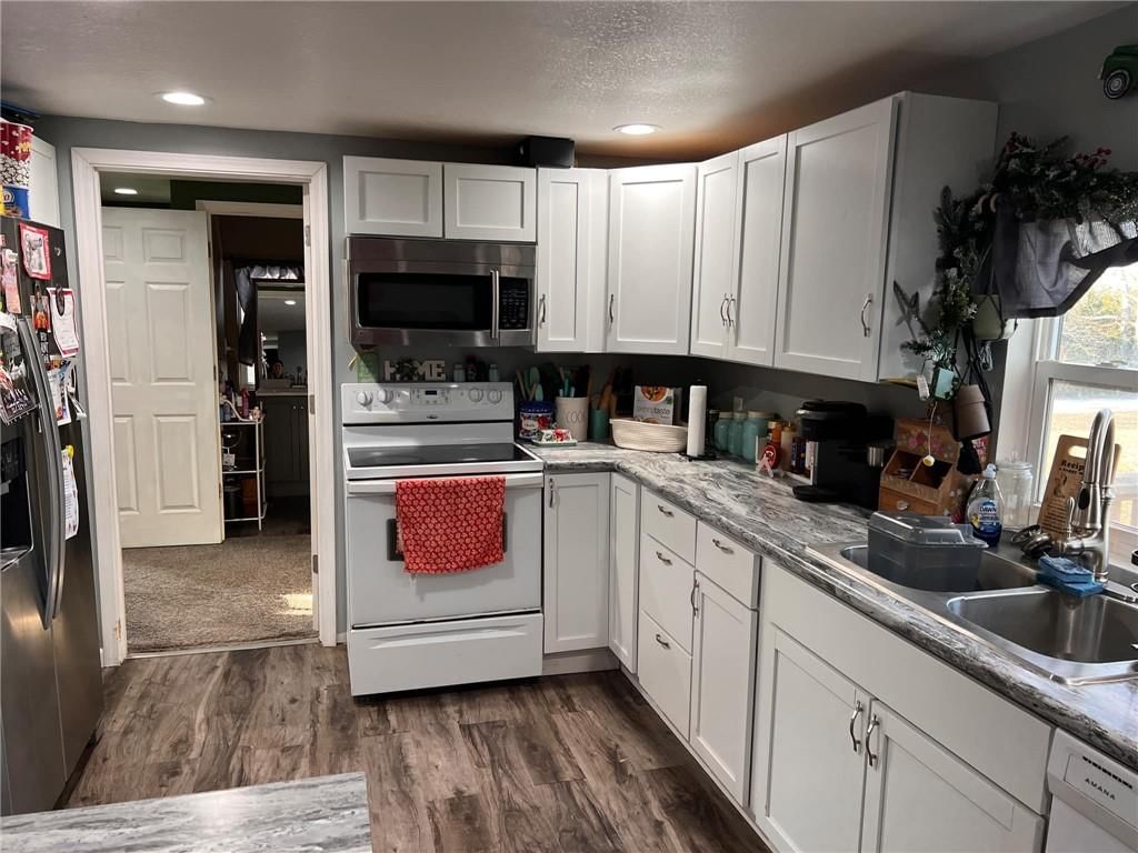 10611 Jesse James Road — photo 10